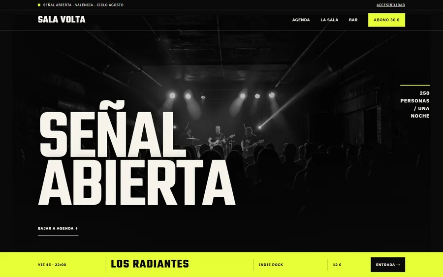 Hero real de Sala Volta: escenario en directo, titular Señal Abierta y ticker lima